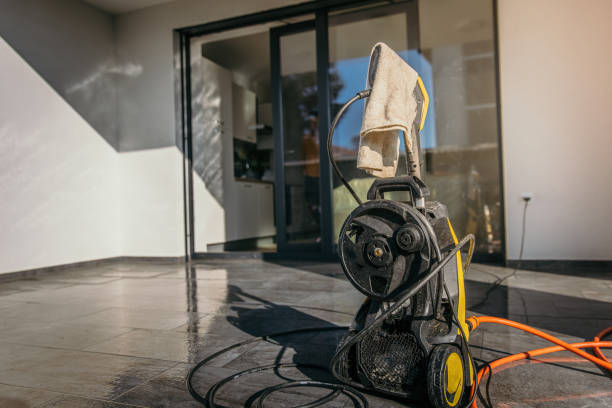 Best Warehouse Cleaning  in Karnes City, TX